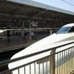 新大阪駅に停車している新幹線